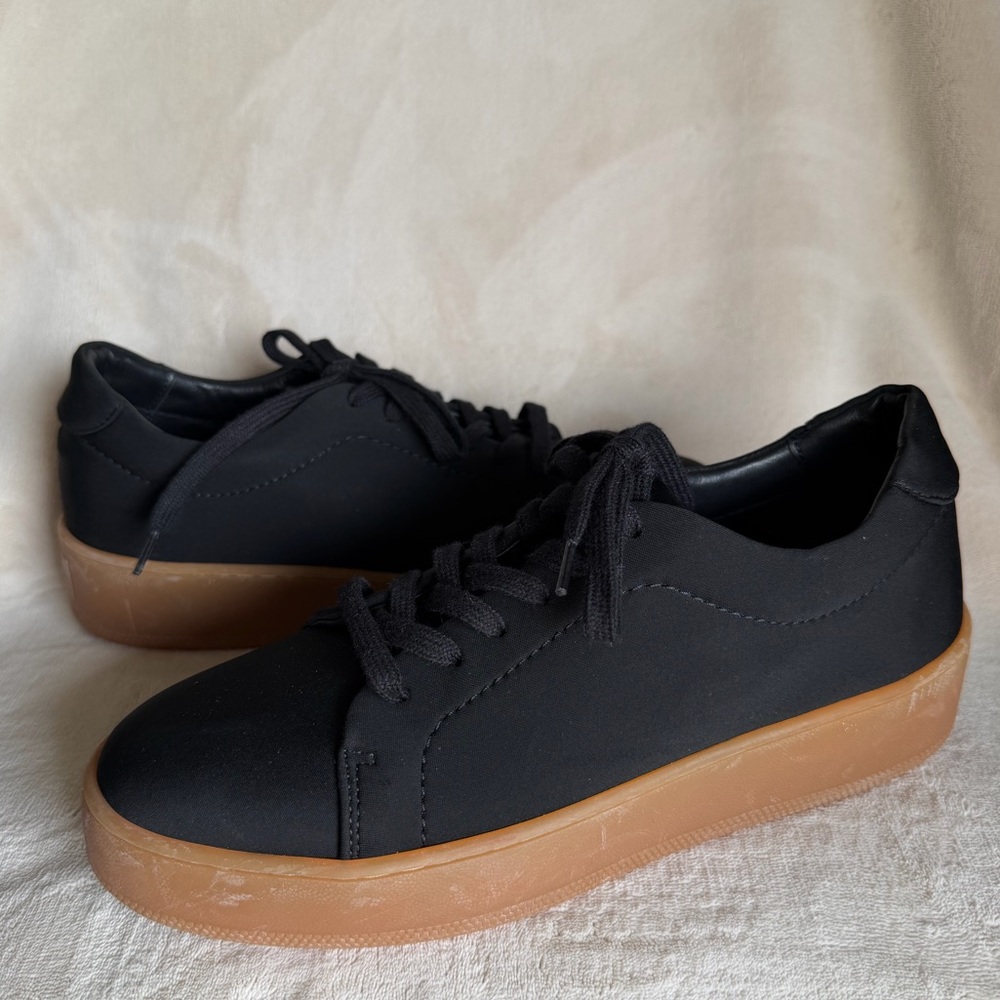 Jenni Kayne Skater Sneaker Sz 39 us 9